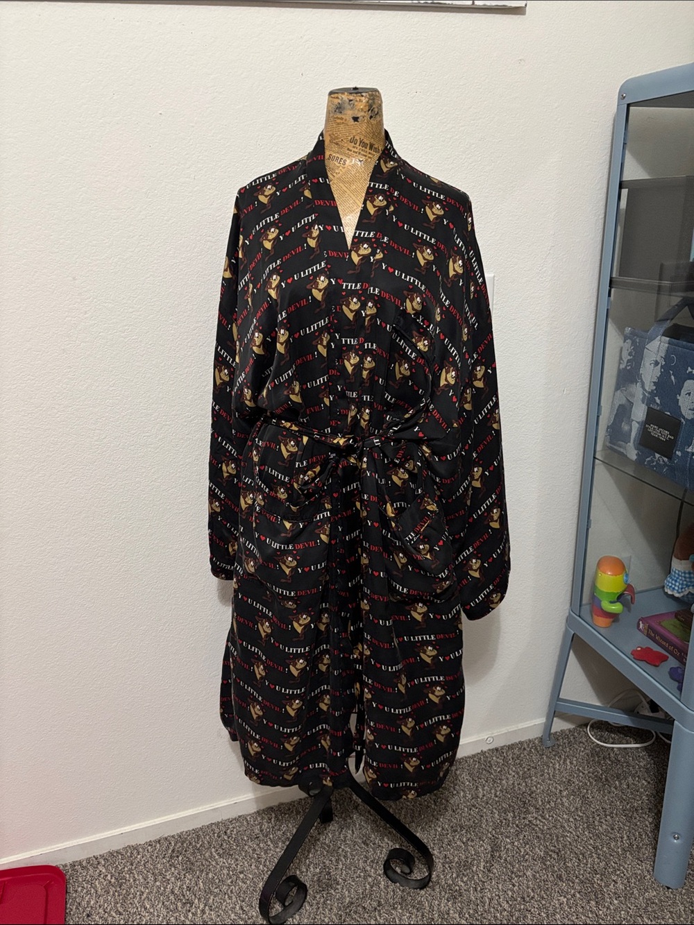 Looney Tunes Mania SILK robe Tanzanian devil print One Size pockets unisex vtg